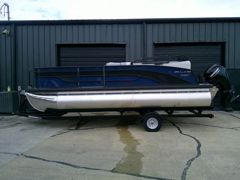2025 Lowe Boats SF212 WT TL