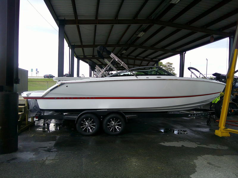2026 Four Winns H4