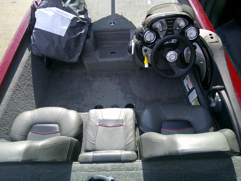 2021 Tracker® Boats PRO Team 175 TXW® Tournament Ed.