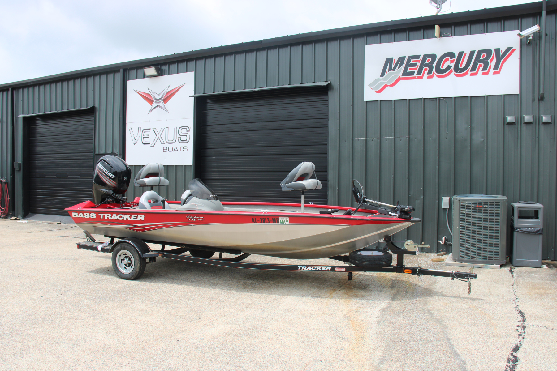 2010 Tracker Pro Team 175