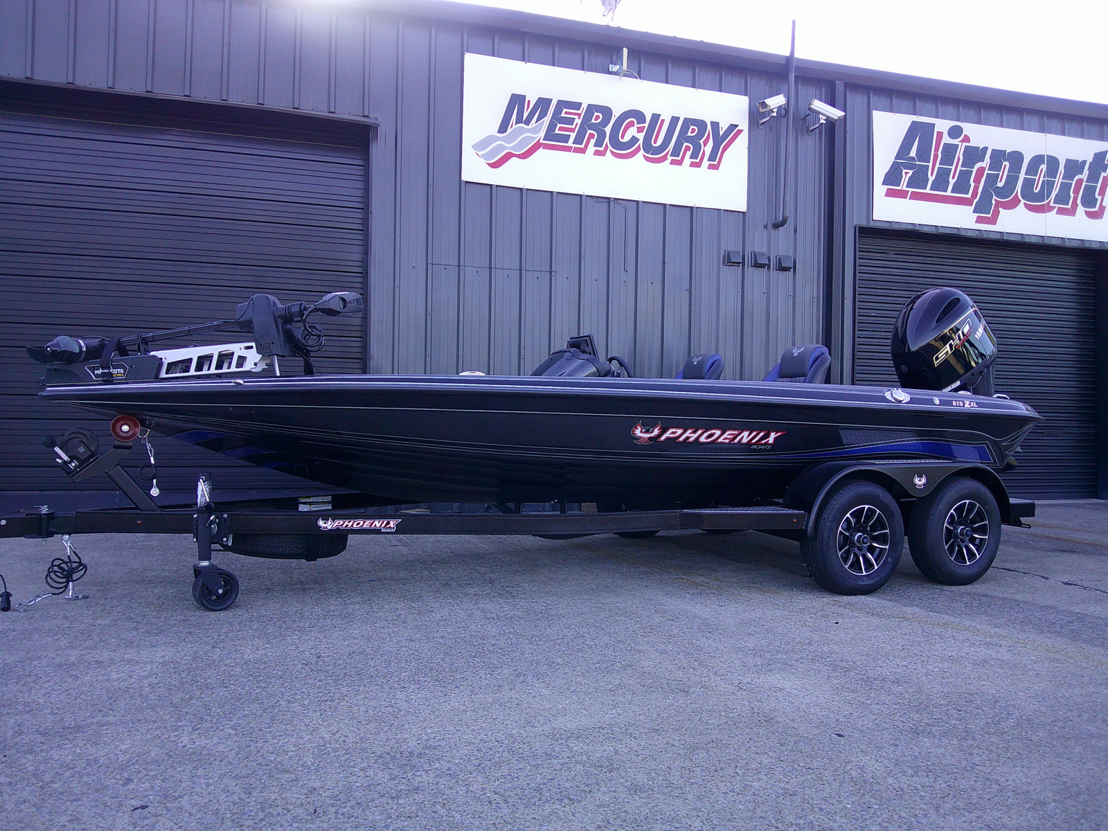 2026 Phoenix 819 Zxl