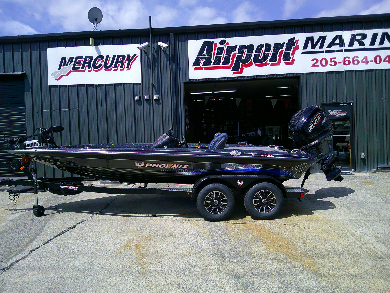 2026 Phoenix 819 Zxl