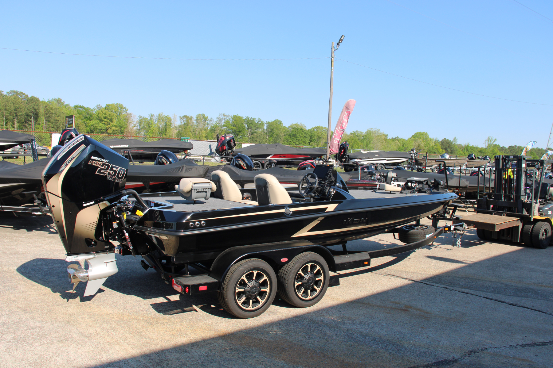 2026 Ikon Boats Vle21