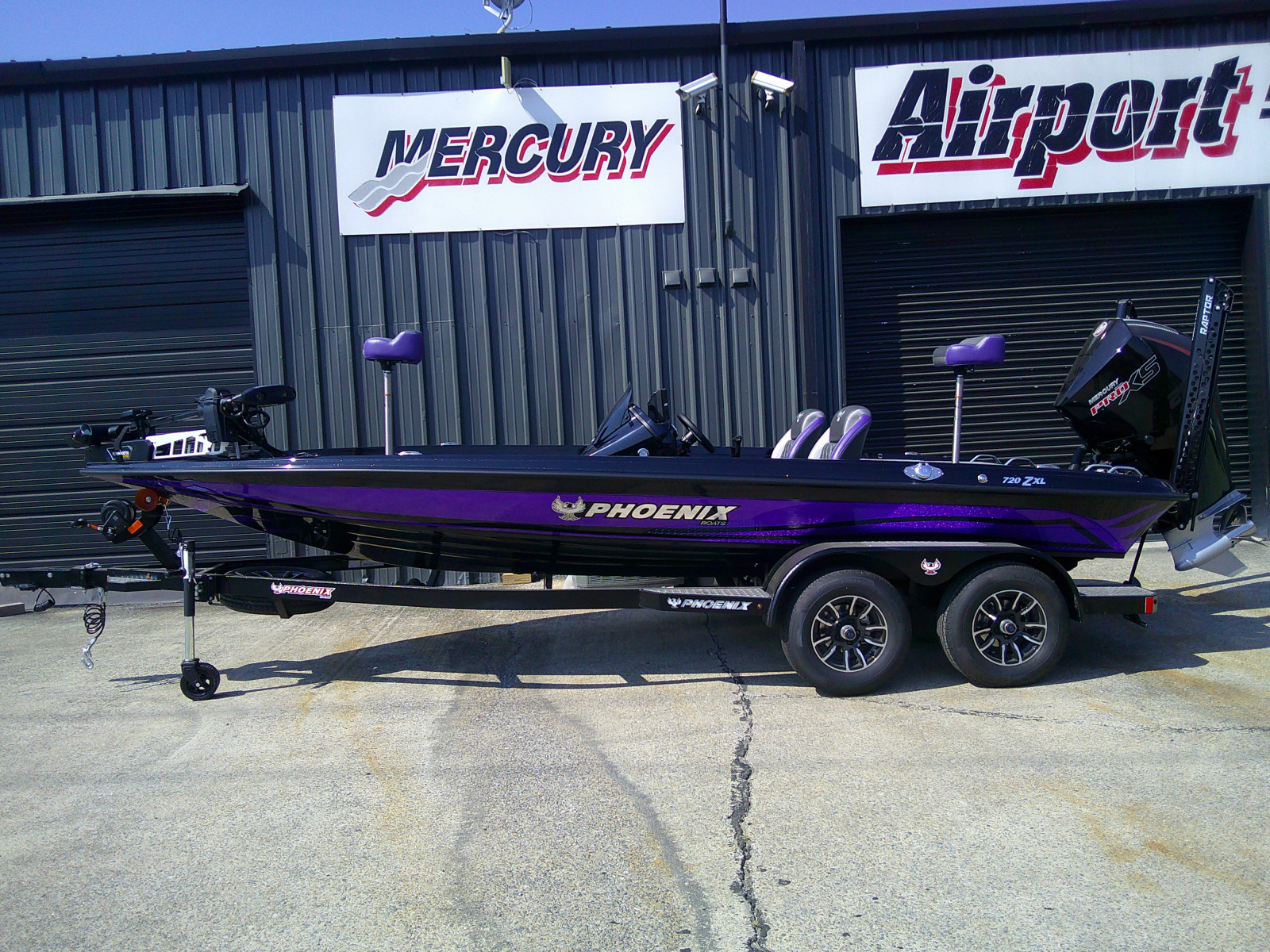 Phoenix Bass Boats - Airport Marine
